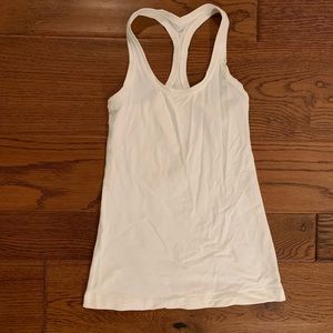Lululemon Tank - Size 4 (NWOT)